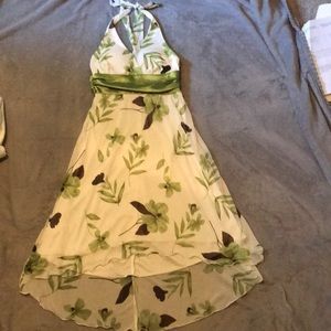 Cute floral dress!